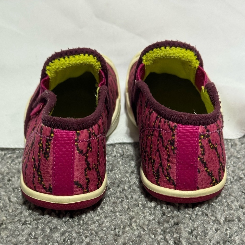 PLAE Migi Electric Fuchsia Surge Slip on Size 9.5 Toddler - Picture 4 of 8
